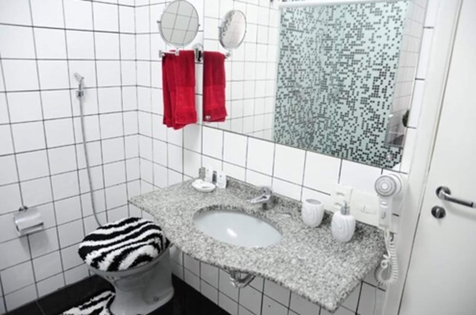 Hotel Euro Suite Sao Paulo By Nacional Inn - A 600 Metros Da Rua 25 De Marco Eksteriør bilde
